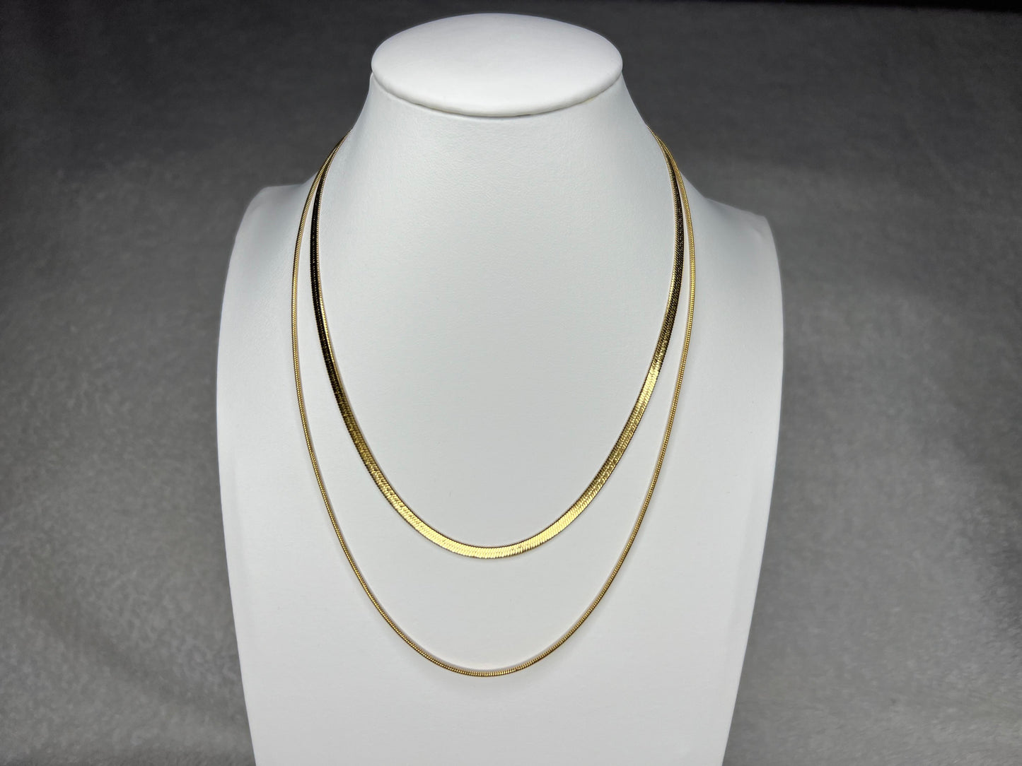 Collar Sofía | Joyería minimalista bañada en oro 18K con doble cadena elegante