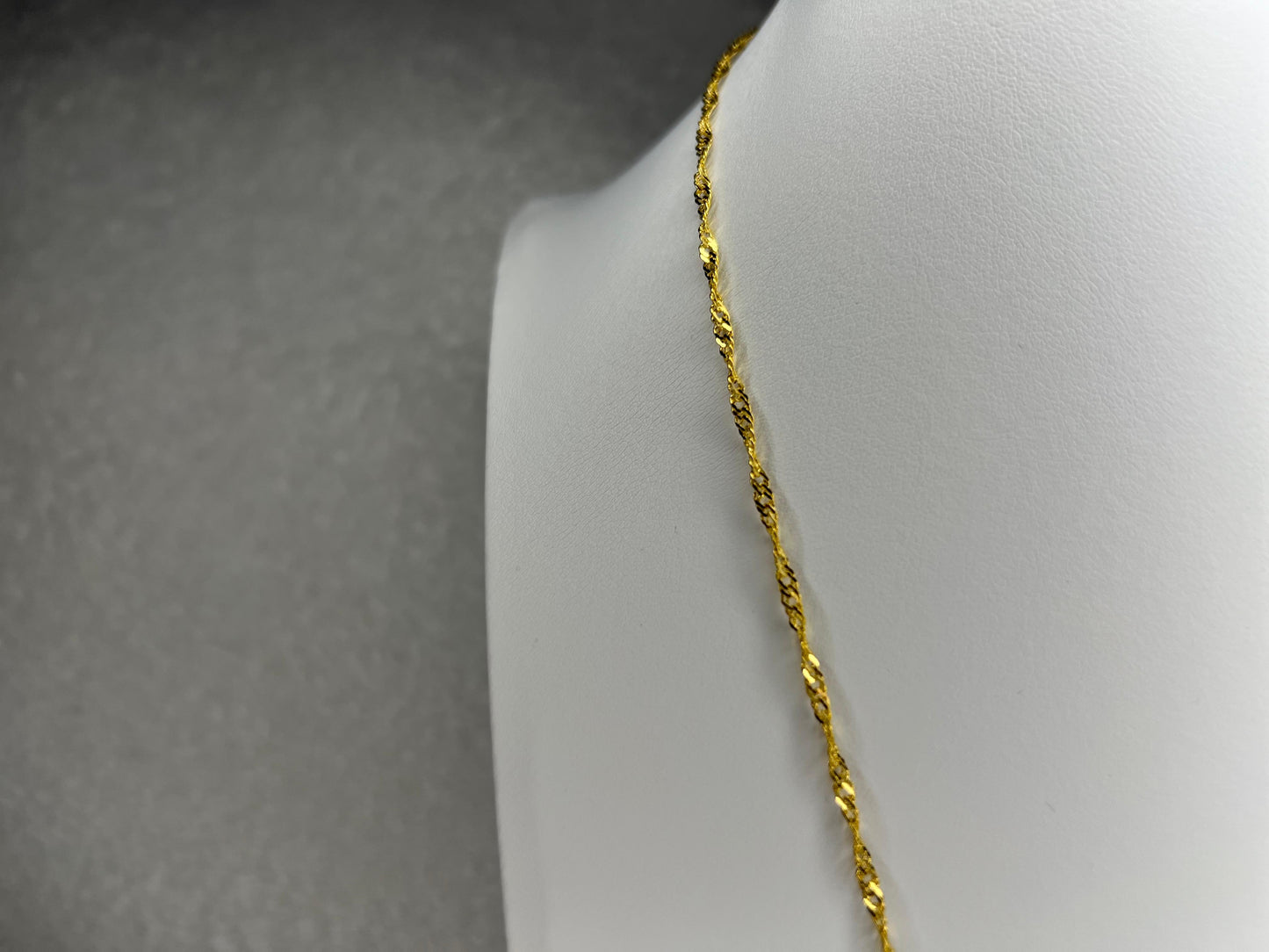 Collar Éos | Joyería bañada en oro 18K con dije de perla elegante