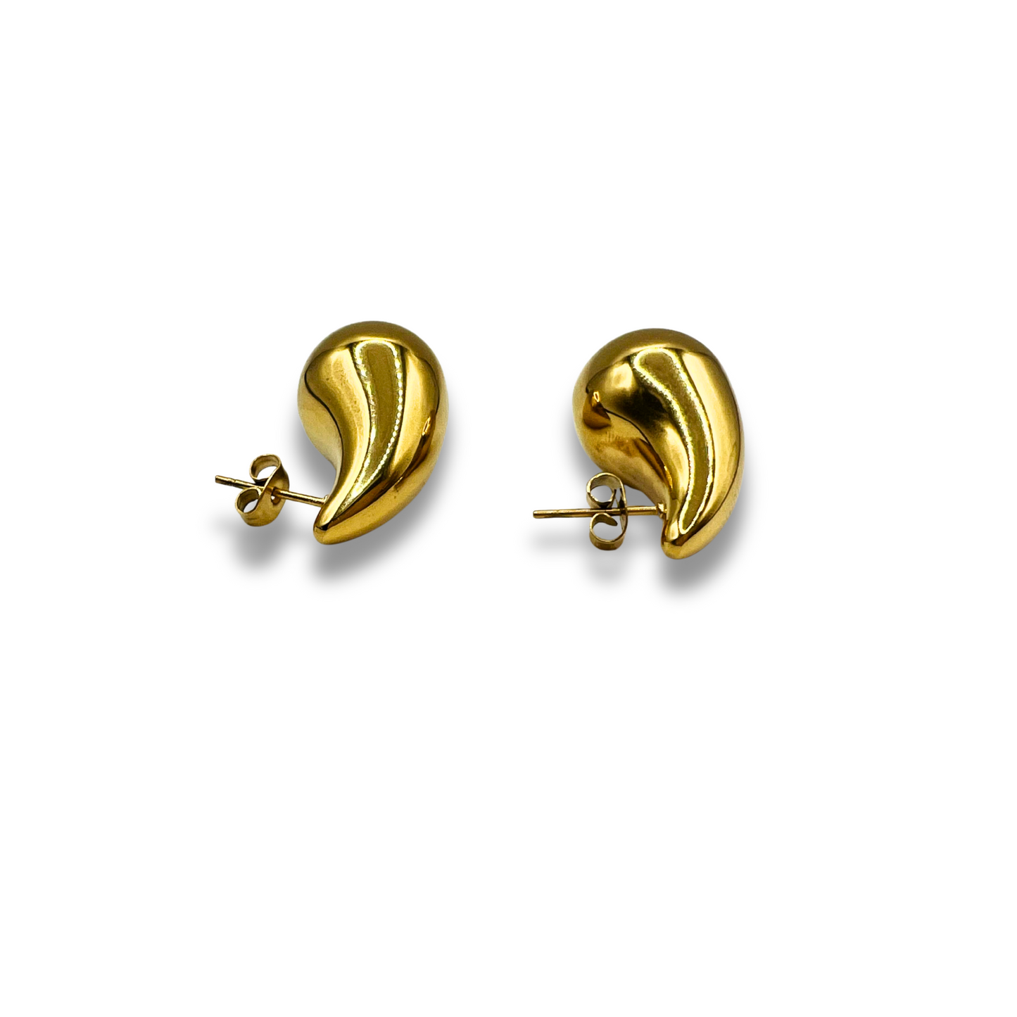 Aretes Bruma Dorada | Joyería elegante bañada en oro 18K