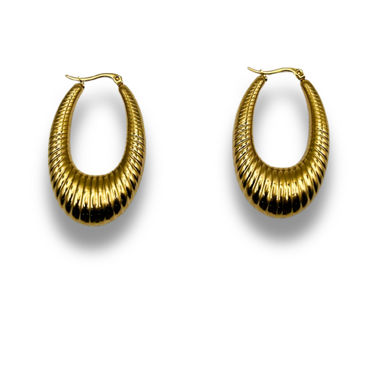 Aretes Encanto Real | Joyería bañada en oro 18K con diseño elegante