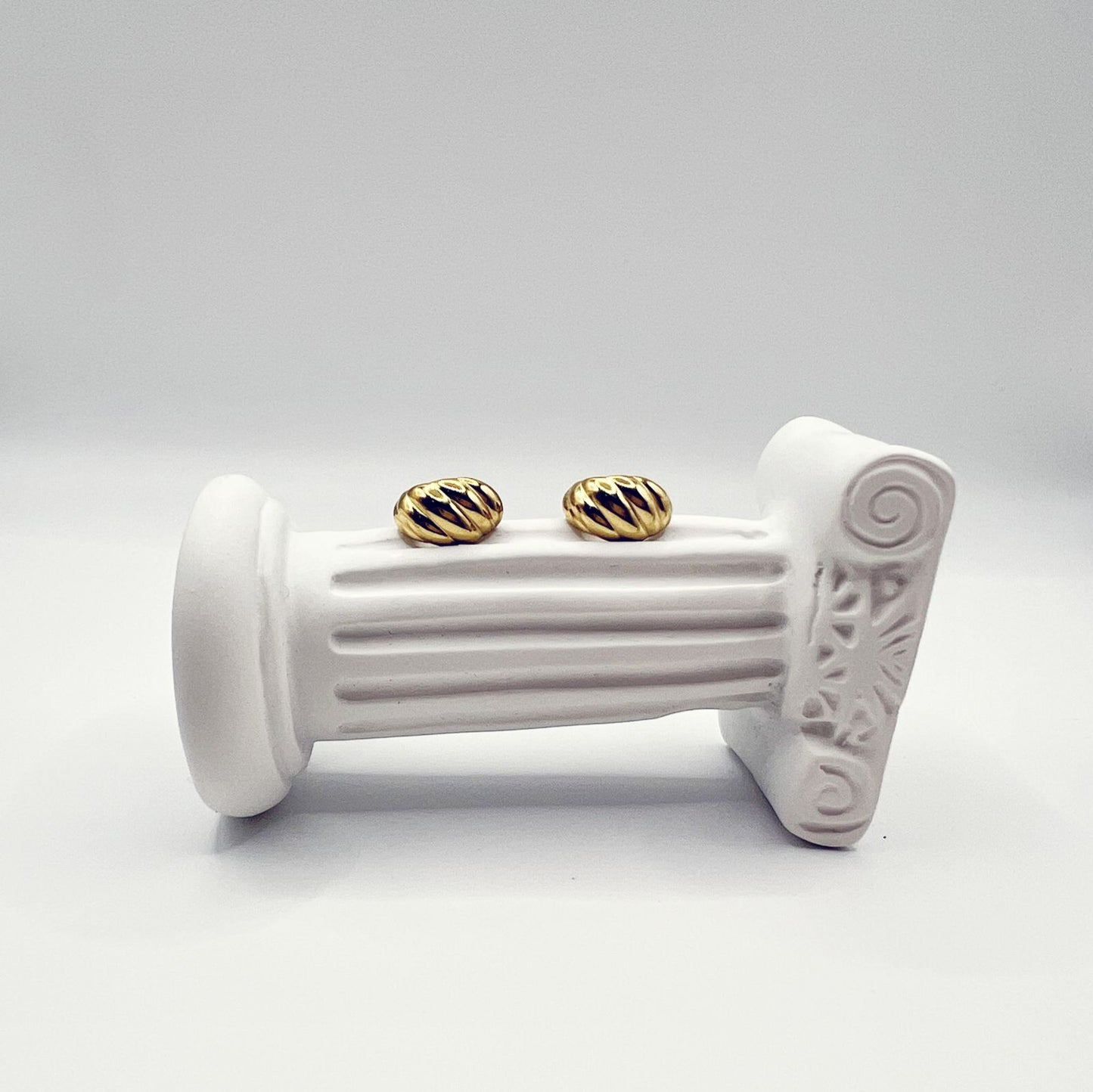 Aretes Rosalía | Joyería elegante bañada en oro 18K