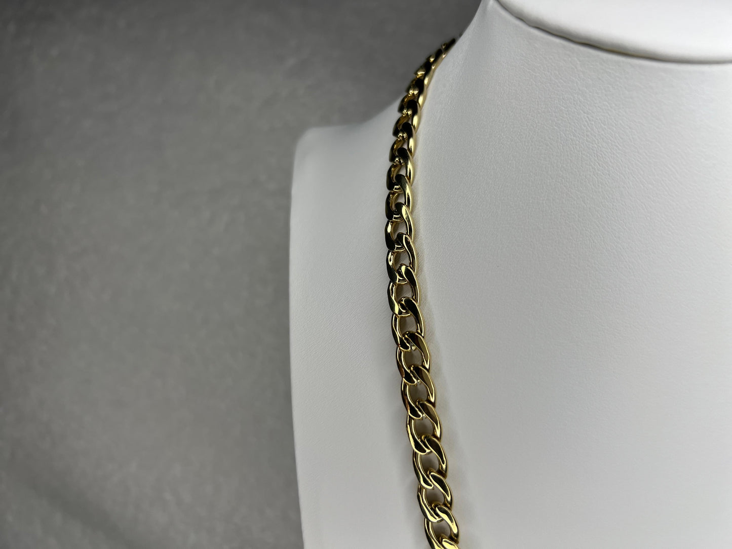 Collar Althea |Joyería bañada en oro 18K con diseño de cadena elegante