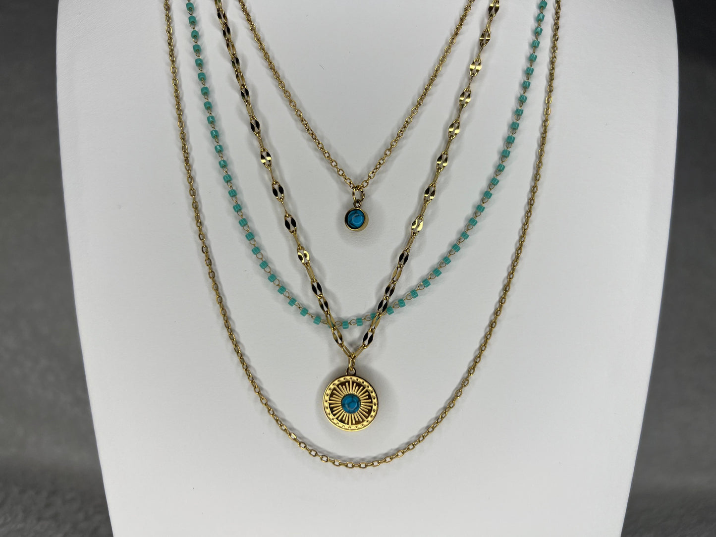 Collar Helena | Joyería bañada en oro 18K en capas con detalles turquesa