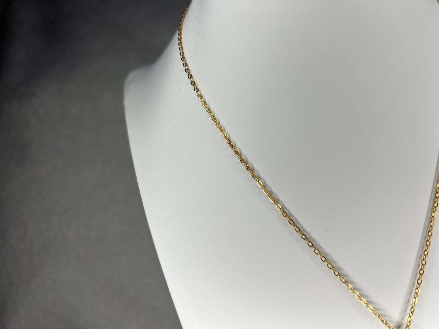 Collar Nereida | Joyería moderna bañada en oro 18K con dijes geométricos